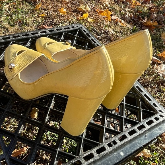 Gucci Heels 7B - Picture 6 of 13